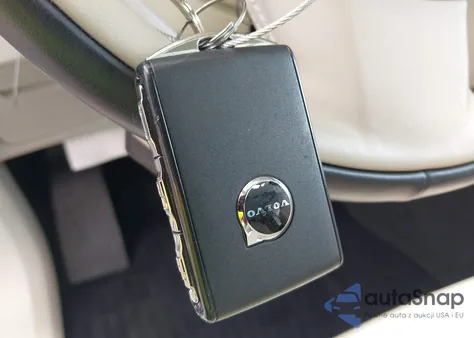 2024 Volvo Xc90 Recharge Plug-In Hybrid T8 Plus 6-Seater from USA, damaged, VIN YV4H60LE8R1212139